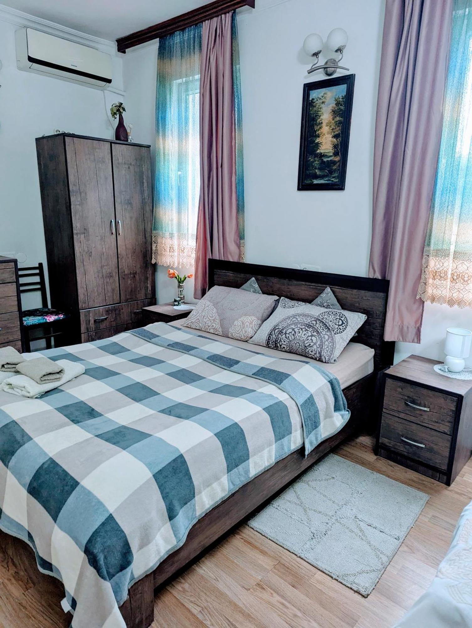Guest House Marina Тбилиси Екстериор снимка