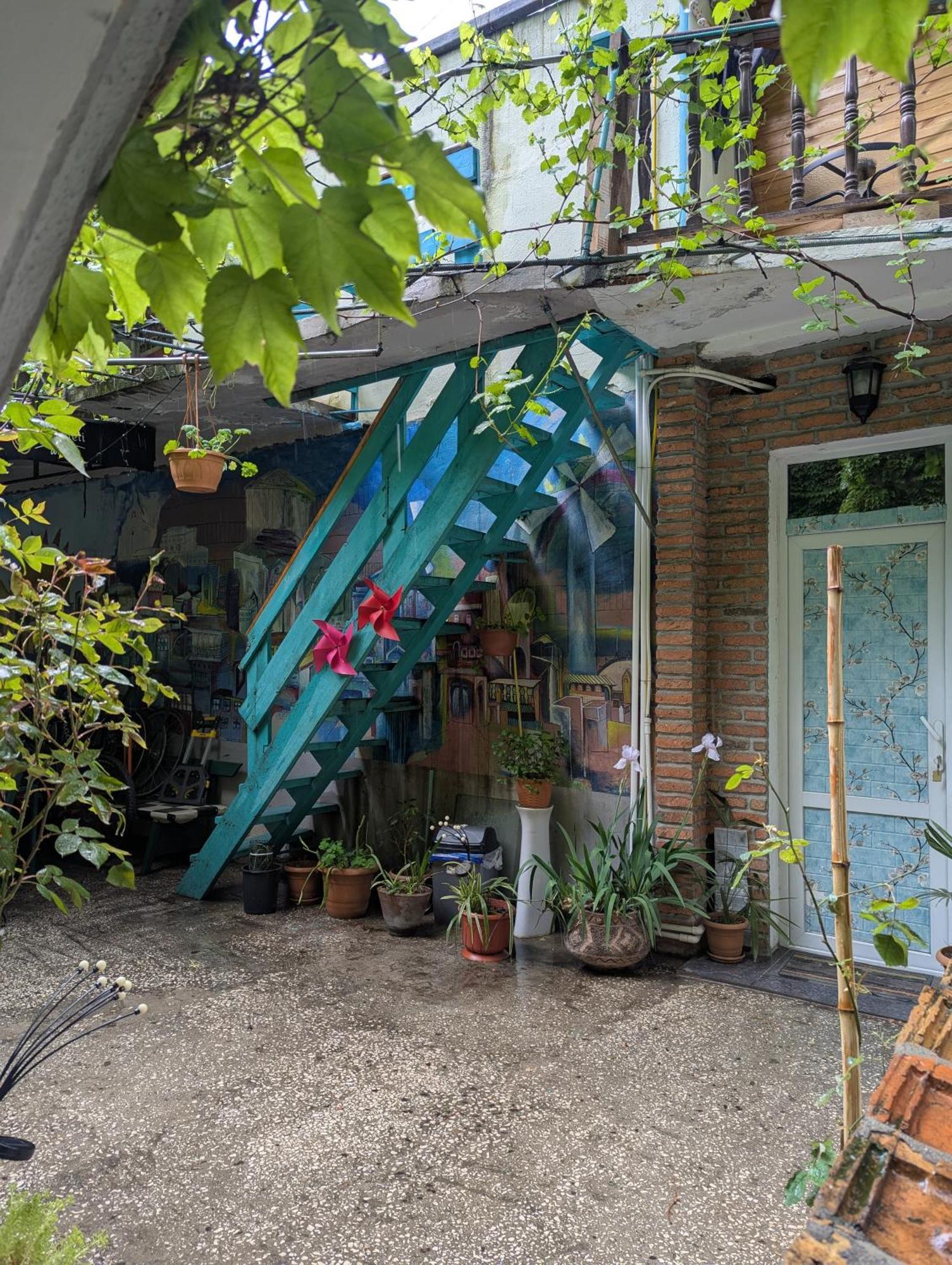 Guest House Marina Тбилиси Екстериор снимка